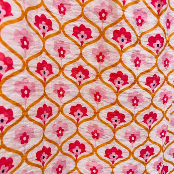 ⬇️NWOT Cabi Bungalow Top Size S - Picture 8 of 9